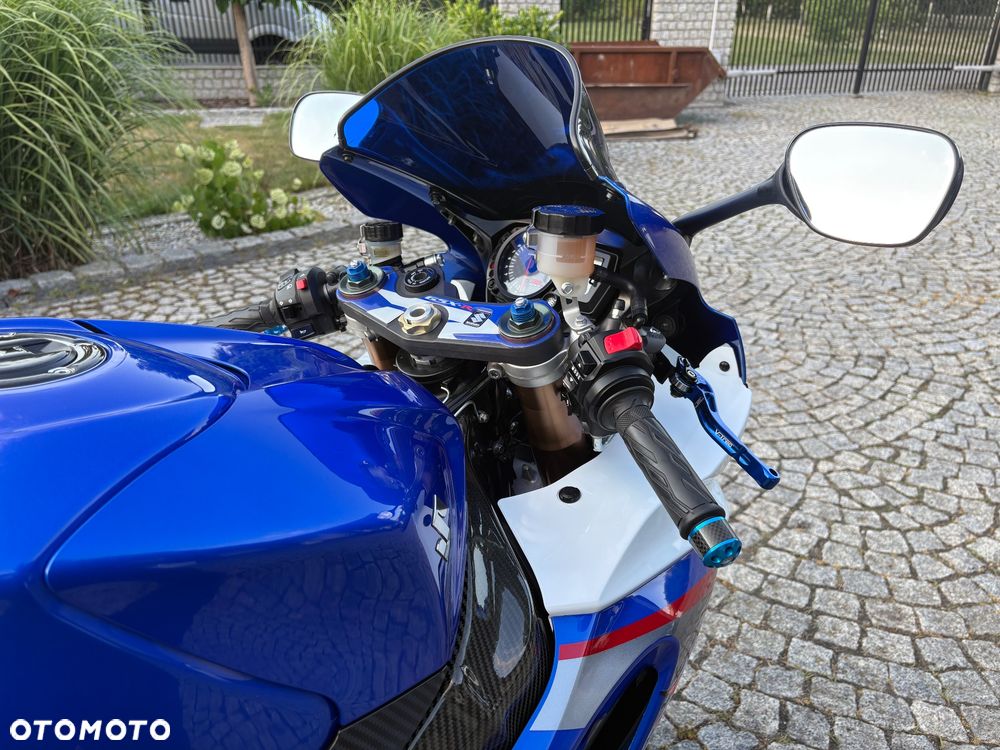 Suzuki GSX-R - 19