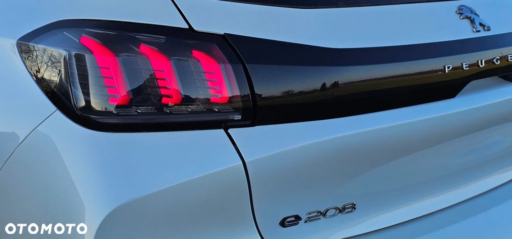 Peugeot 208 Elektromotor 136 GT - 32