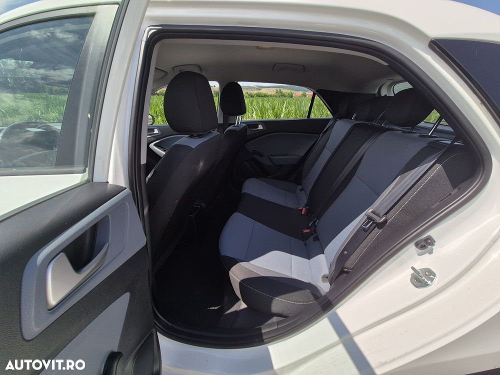 Hyundai i20 1.25 84CP M/T Comfort - 6