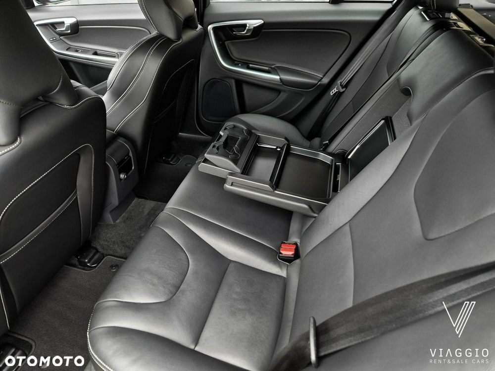 Volvo V60 - 18