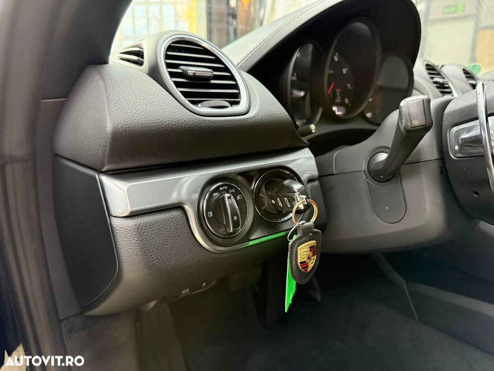 Porsche Boxster 718 PDK - 16