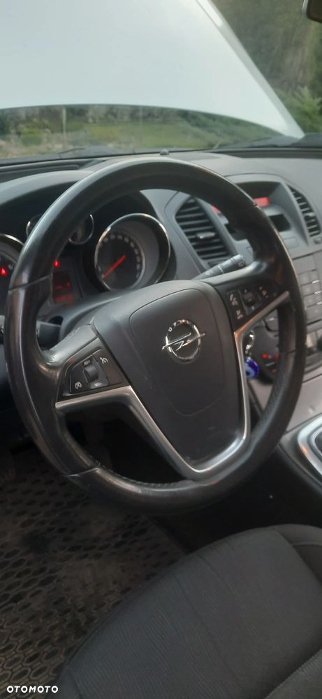 Opel Insignia - 14