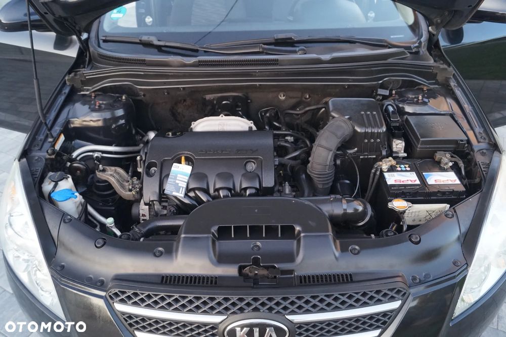 Kia Ceed - 10