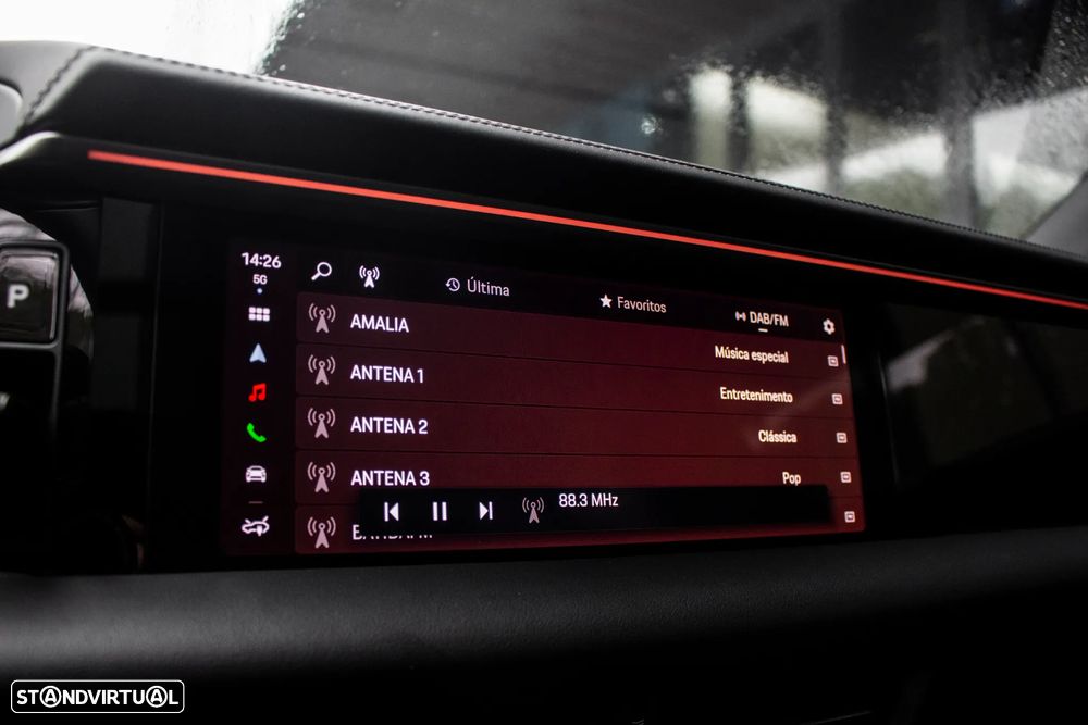 Porsche Macan Electric 4 - 46