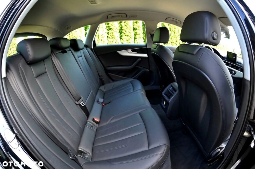 Audi A4 Avant 2.0 TDI Design - 19