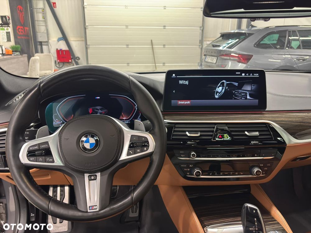 BMW Seria 5 540d xDrive - 10