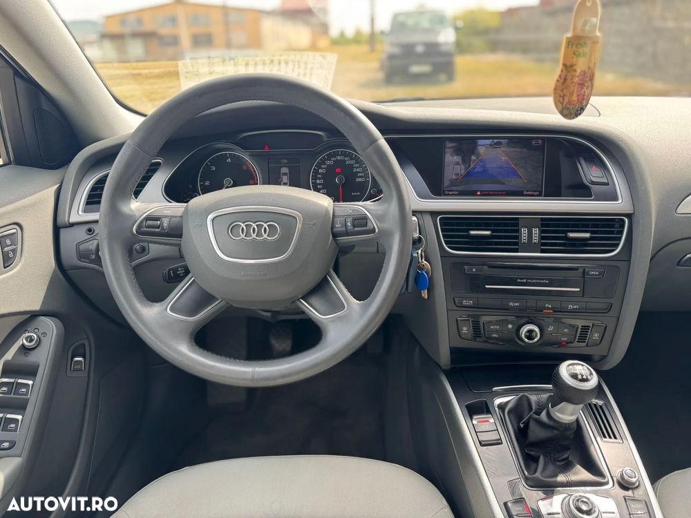Audi A4 2.0 TDI DPF Ambiente - 12