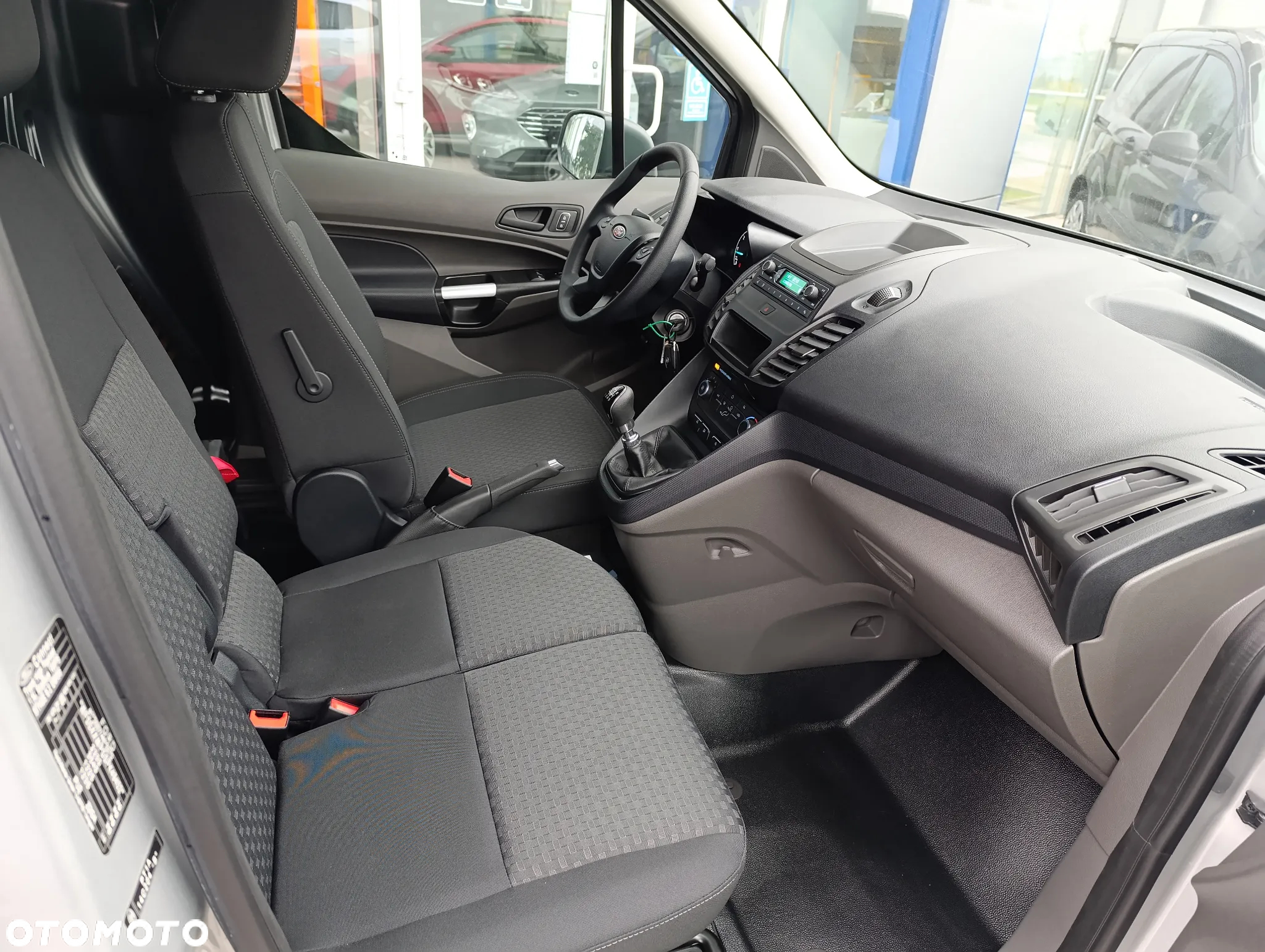 Ford Transit Connect - 6