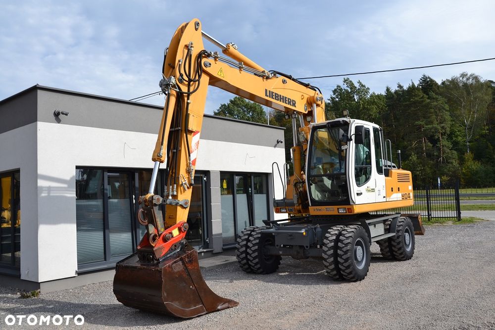 Liebherr A 904 C - 2