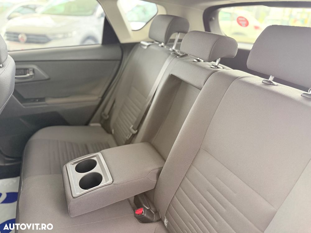 Toyota Auris 1.8 VVT-i Automatik Design Edition - 27