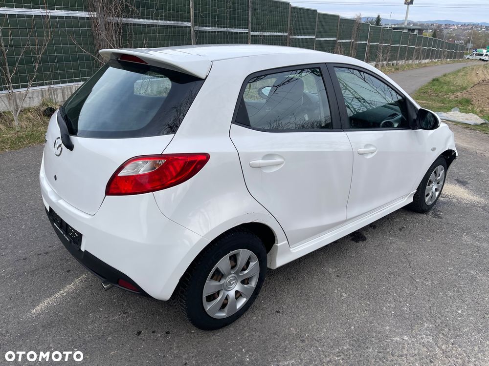 Mazda 2 1.5 Dynamic - 3