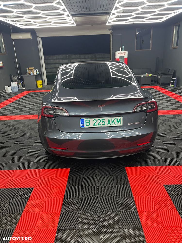 Tesla Model 3 - 14