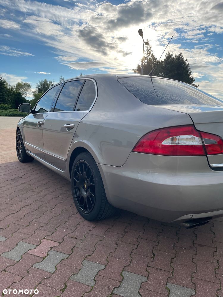 Skoda Superb 2.0 TDI Platinum DSG - 5