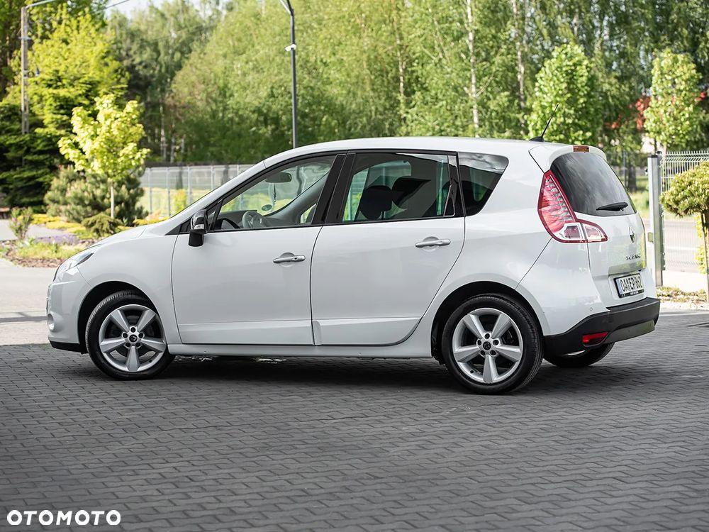 Renault Scenic 2.0 16V 140 CVT Dynamique - 10