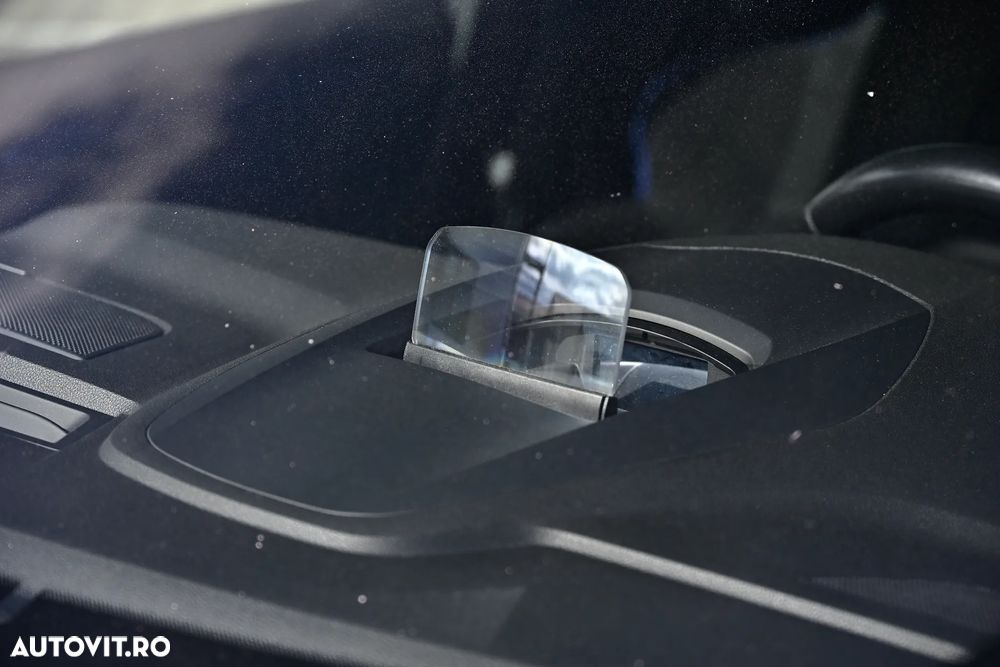 Renault Megane ENERGY TCe 205 EDC GT - 19