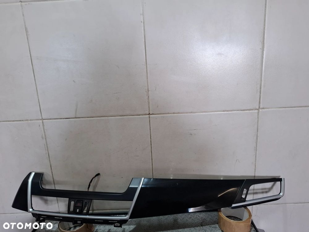 Dekor deski czarne piano BMW 2 F45 2015 rok nr 9319574 - 1