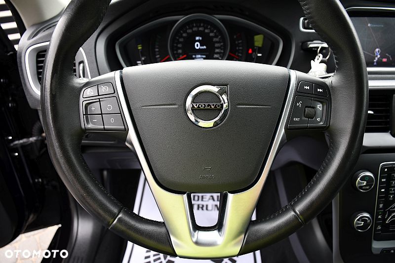 Volvo V40 T2 Momentum - 12