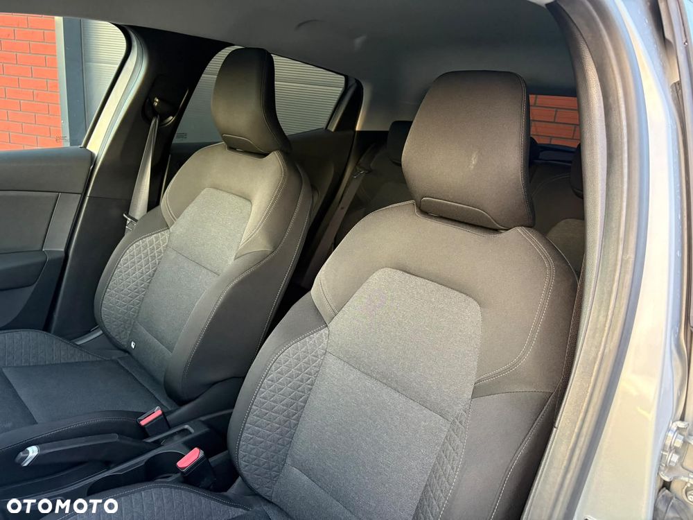 Renault Clio E-TECH 140 INTENS - 9