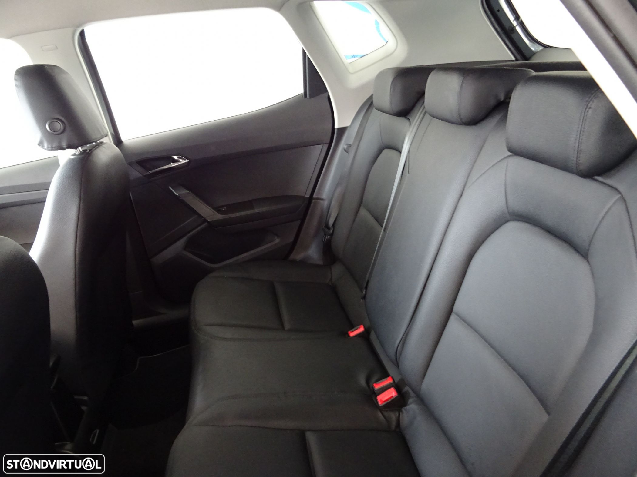 SEAT Arona 1.6 TDI Reference - 10