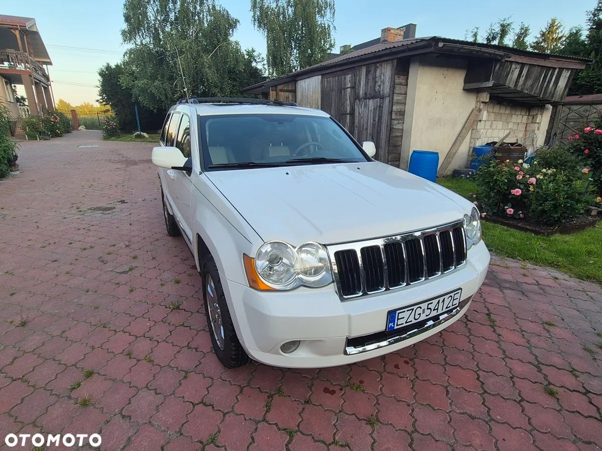 Jeep Grand Cherokee - 1
