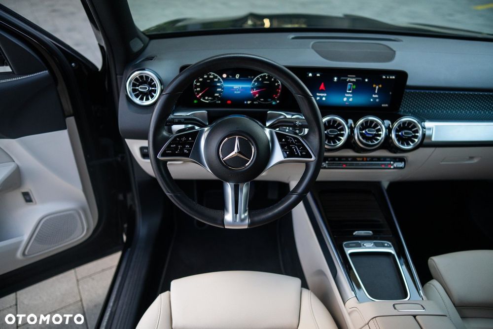 Mercedes-Benz GLB 200 Progressive 7G-DCT - 14