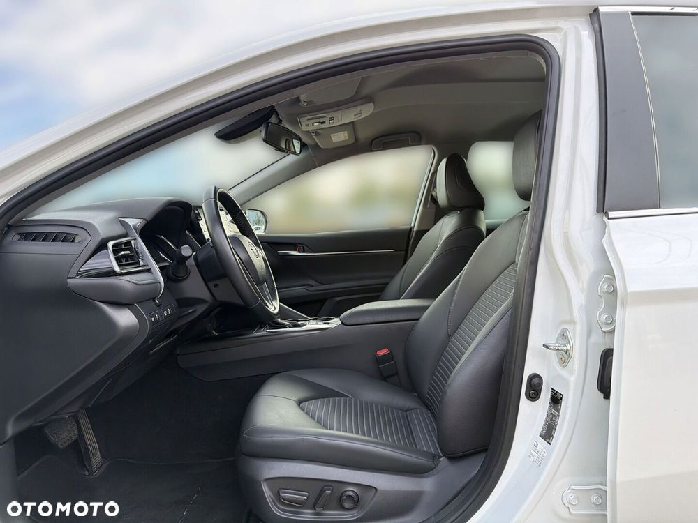 Toyota Camry 2023