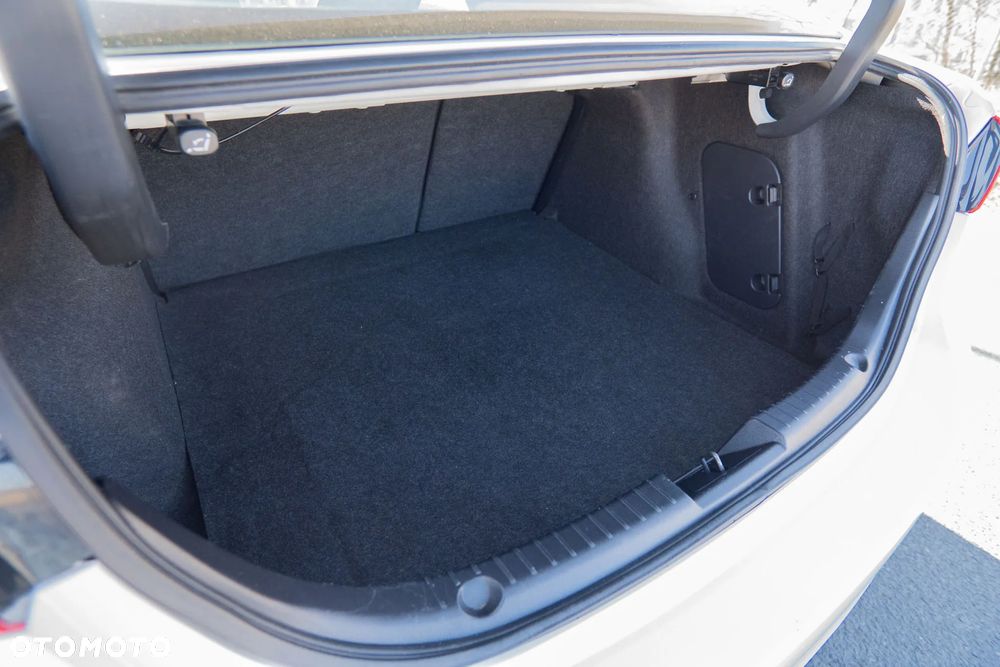 Mazda 3 2.0 Skyenergy - 37