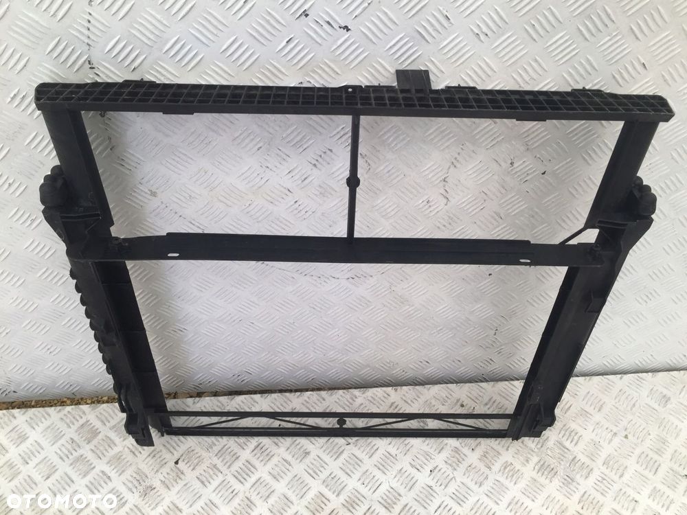 RANGE ROVER VOGUE OBUDOWA OSŁONA CHŁODNICY 4.4 - 3