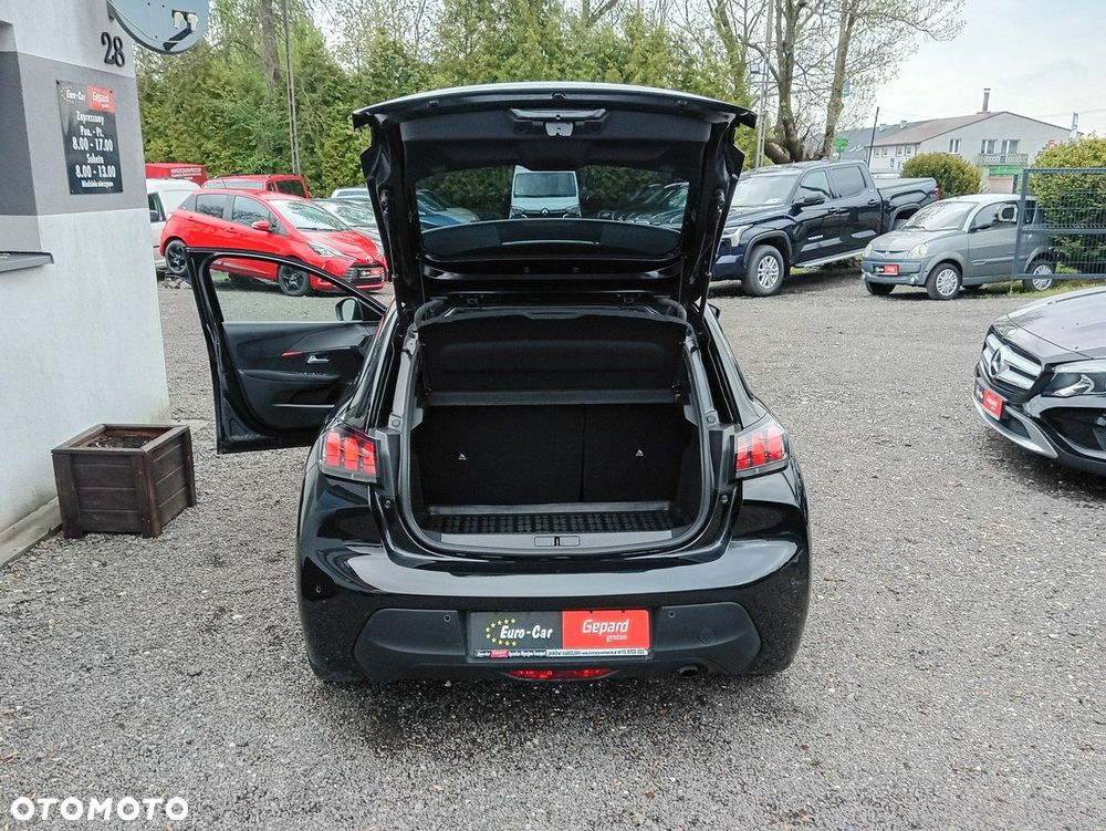 Peugeot 208 - 11