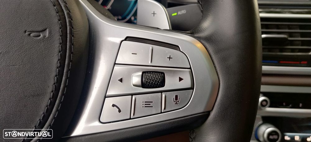 BMW 745 e iPerformance Pack M Auto - 39