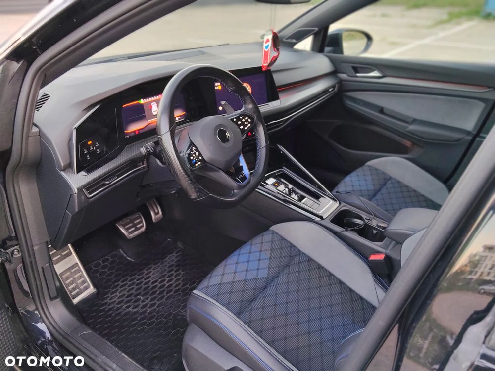 Volkswagen Golf - 18