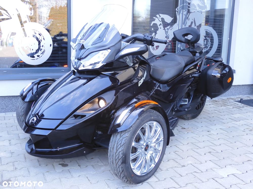 Can-Am Spyder - 22
