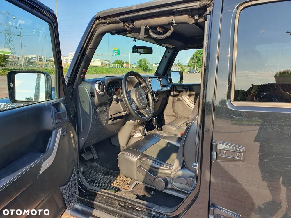 Jeep Wrangler 3.6 Unlim Rubicon - 12