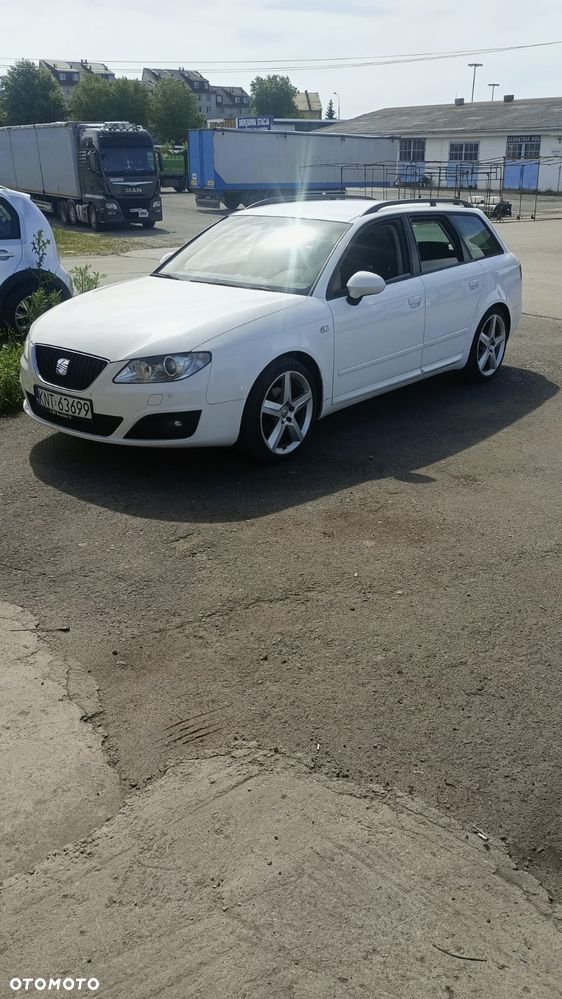 Volkswagen Golf 2.0 TDI (BlueMotion Technology) Highline - 4