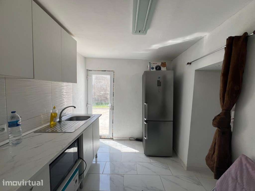 Moradia T2 remodelada, Lares, Figueira da Foz - Grande imagem: 2/30