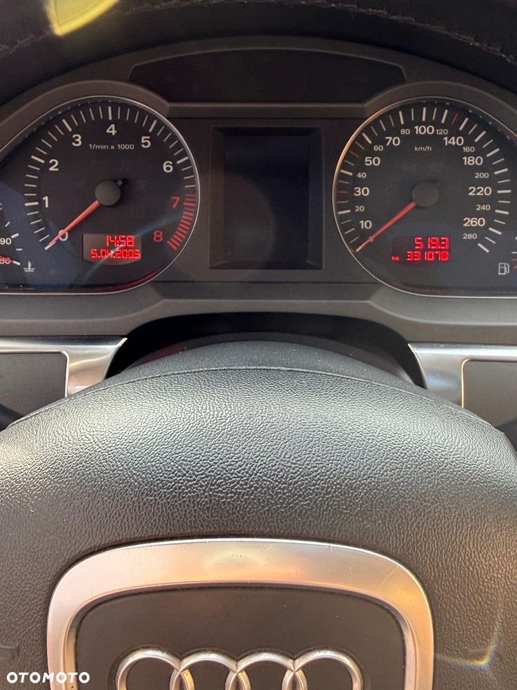 Audi A6 Limousine 3.2 FSI Quattro Tiptronic - 12