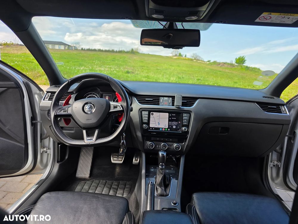 Skoda Octavia 2.0 TDI DSG RS - 3