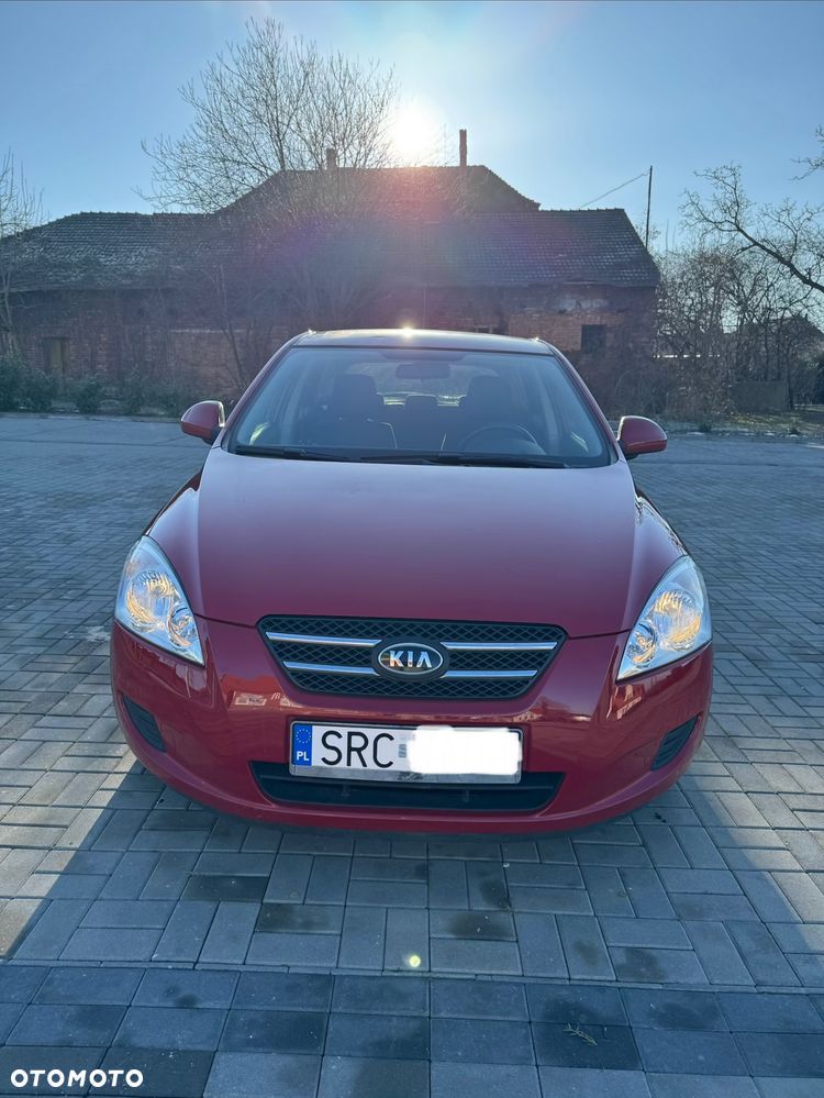 Kia Ceed 1.4 Comfort + - 2