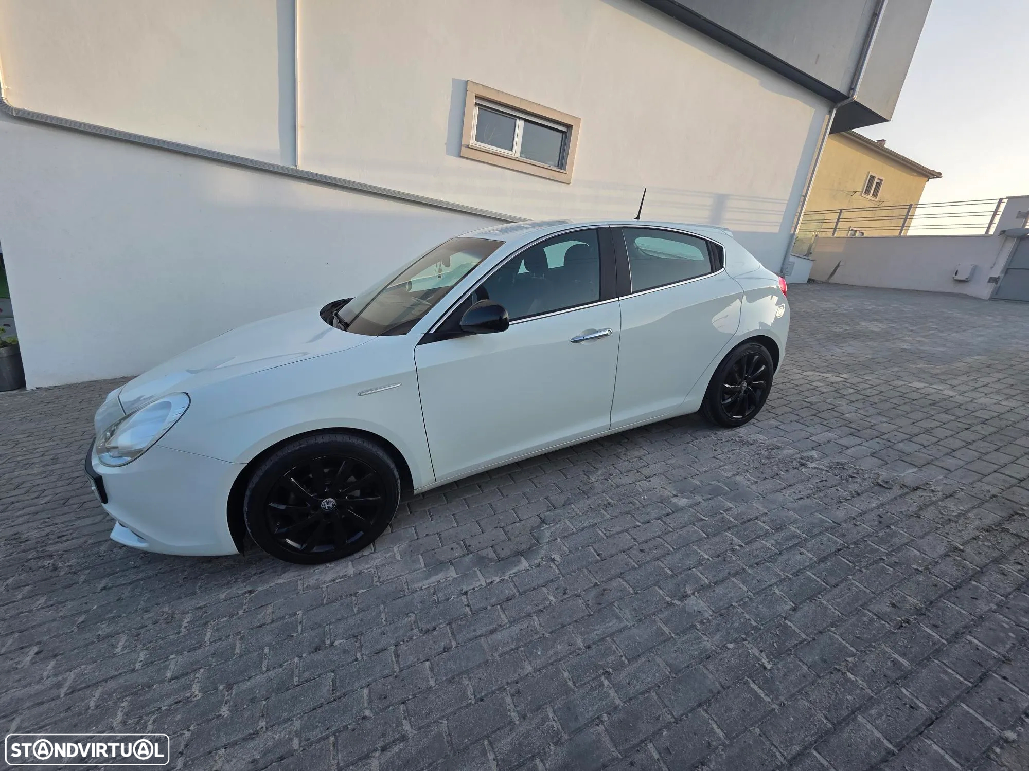 Alfa Romeo Giulietta 1.6 JTDm Distinctive - 6