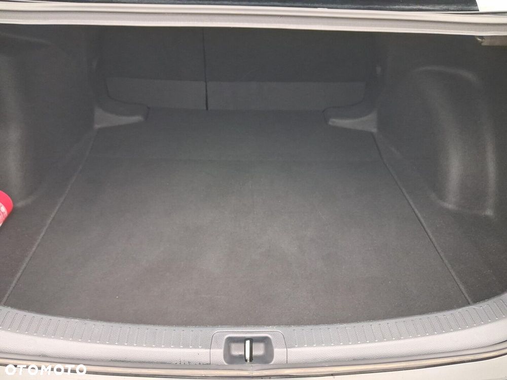 Toyota Corolla 1.8 Hybrid Style - 13