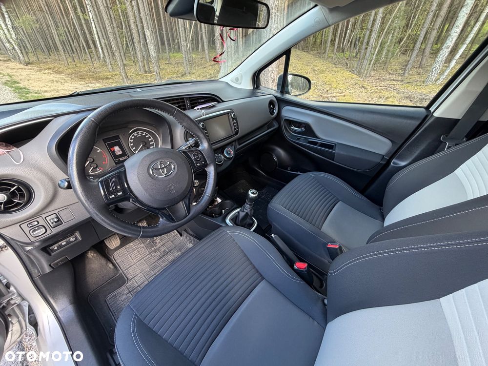 Toyota Yaris 1.5 20th Anniversary - 12