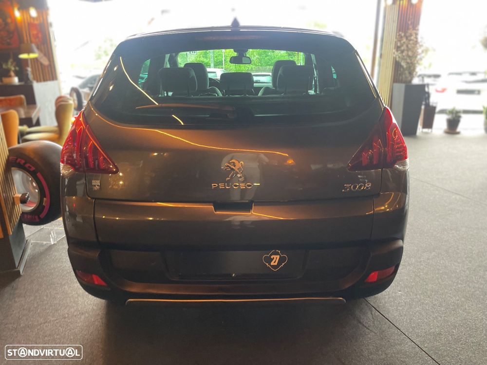 Peugeot 3008 2.0 HDi Hybrid4 - 5