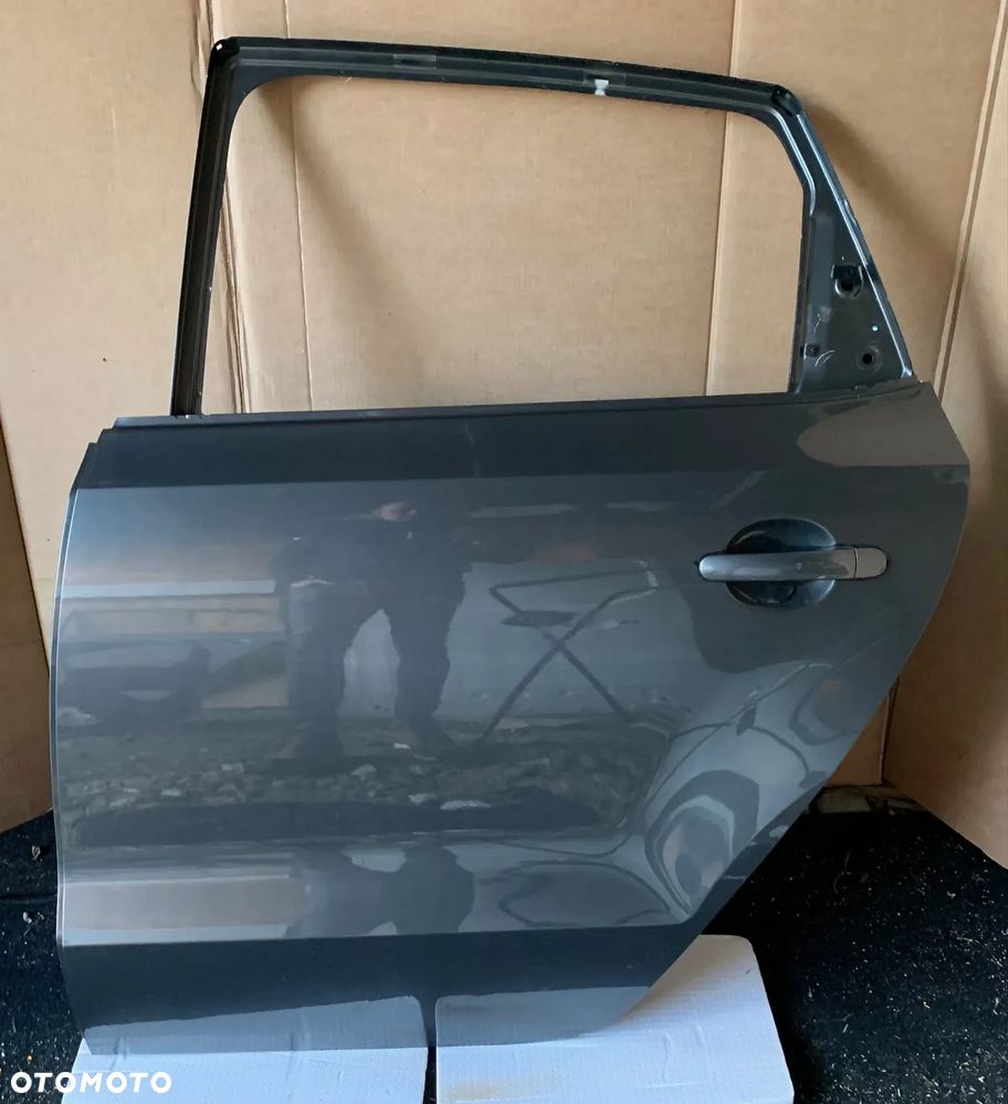 Drzwi lewy tył VW Polo V 6R  LD7R 2009- - 1