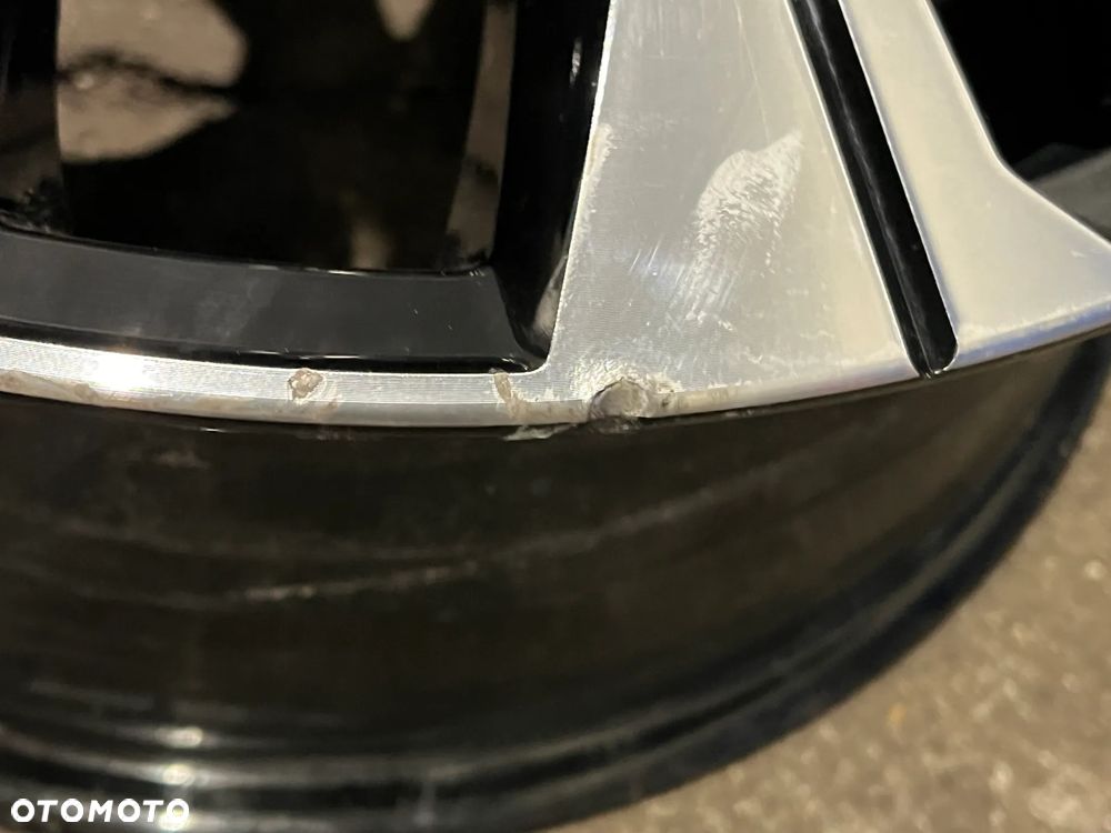 Felga Renault 1szt Captur Arkana 5x114,3 7J x 17 ET 35 103001041R - 2