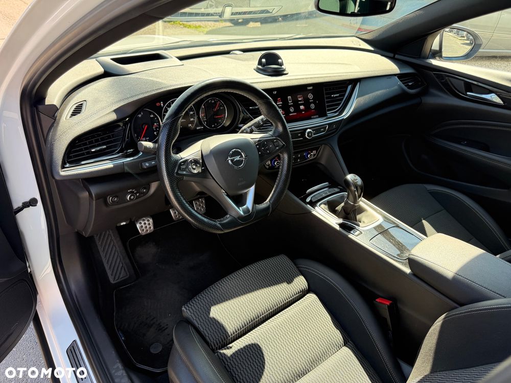 Opel Insignia 1.5 T Elite S&S Eco - 16