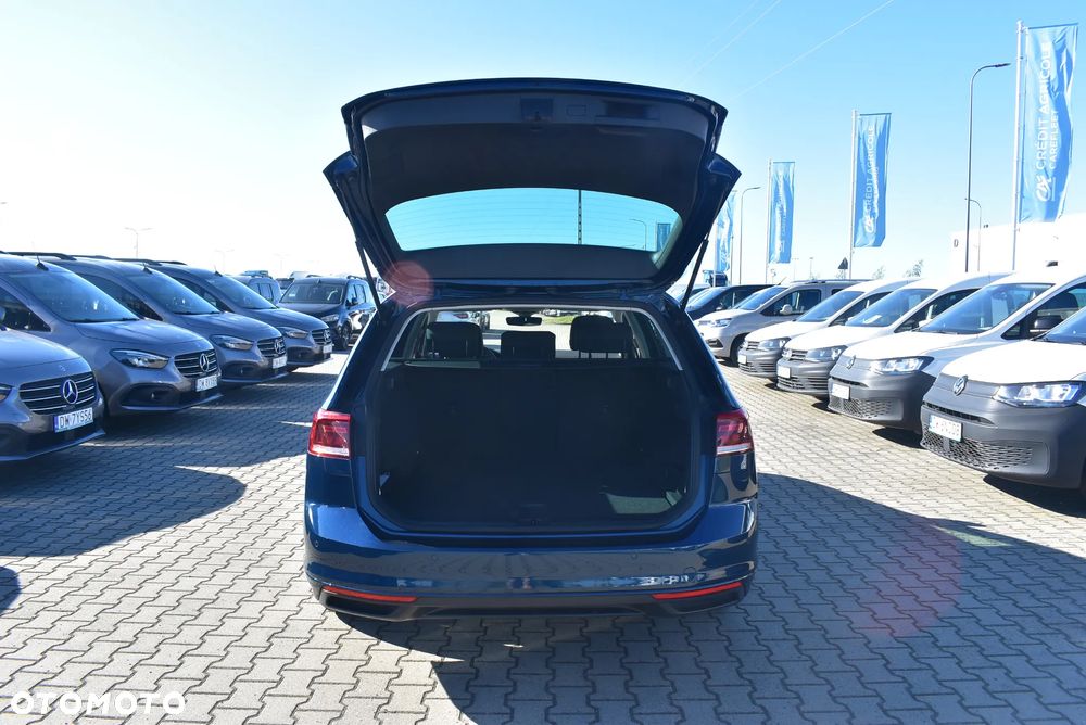 Volkswagen Passat Variant 2.0 TDI EVO Business DSG - 13