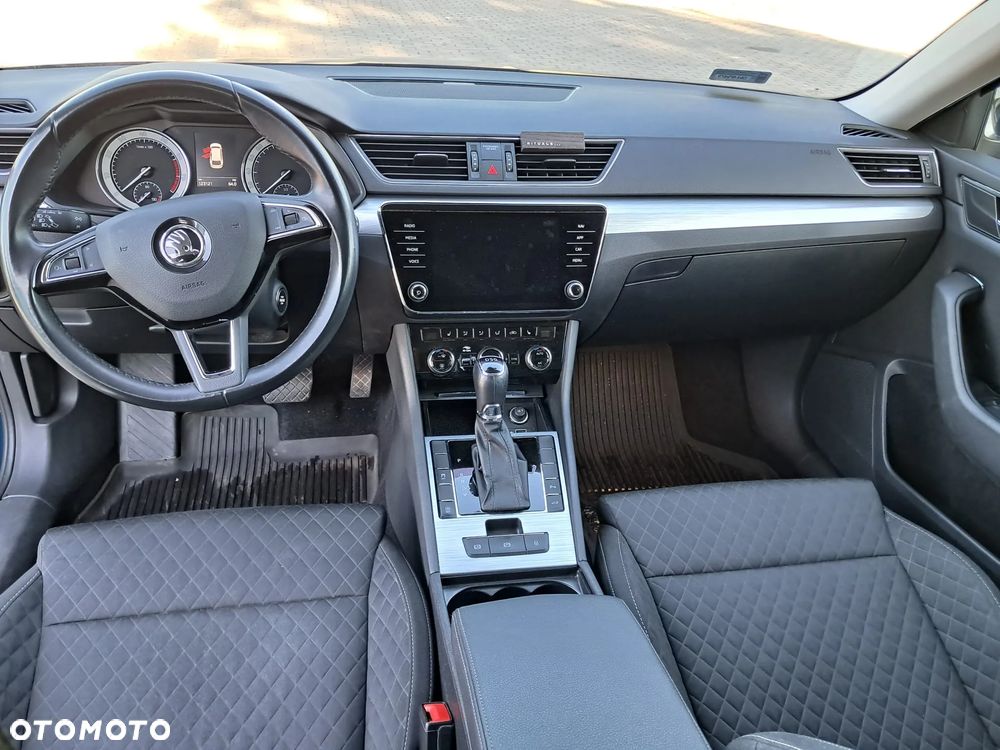 Skoda Superb 2.0 TSI Ambition DSG - 15