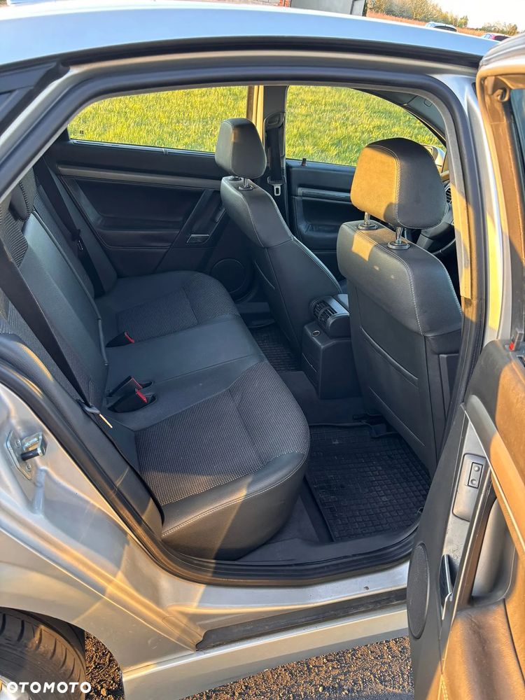 Opel Vectra 1.9 CDTI Sport / GTS ActiveSelect - 4