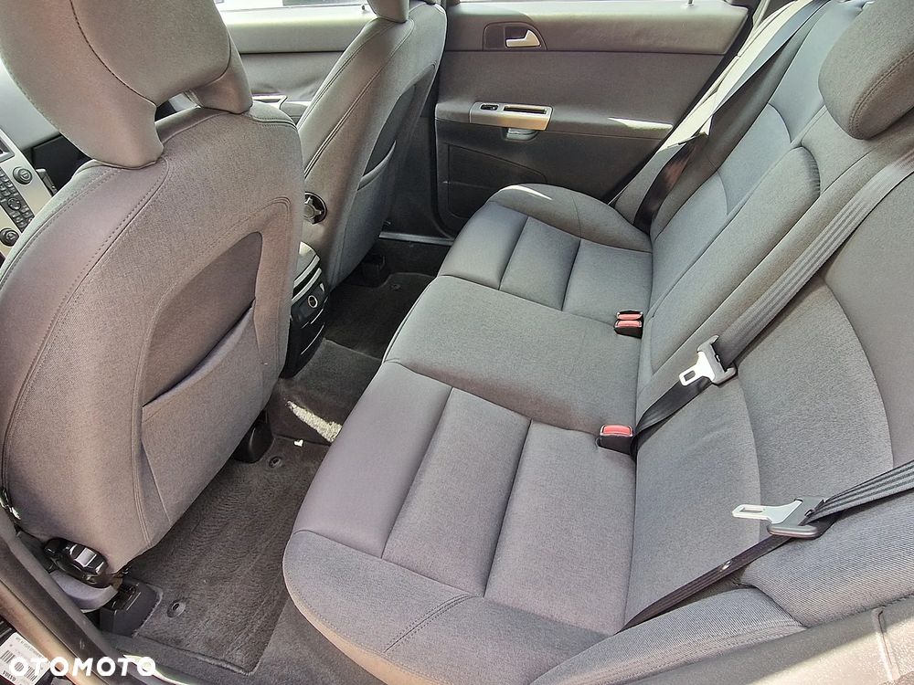 Volvo V50 - 9