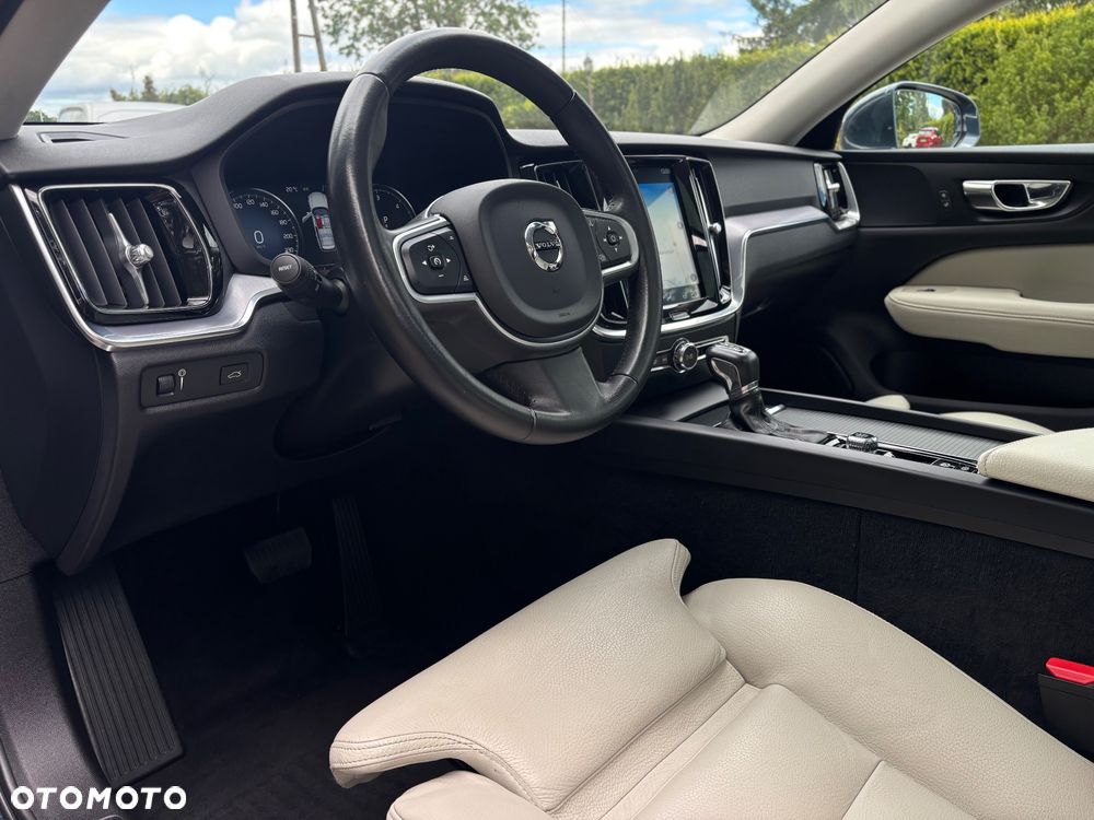 Volvo V60 D3 Geartronic Momentum Pro - 5